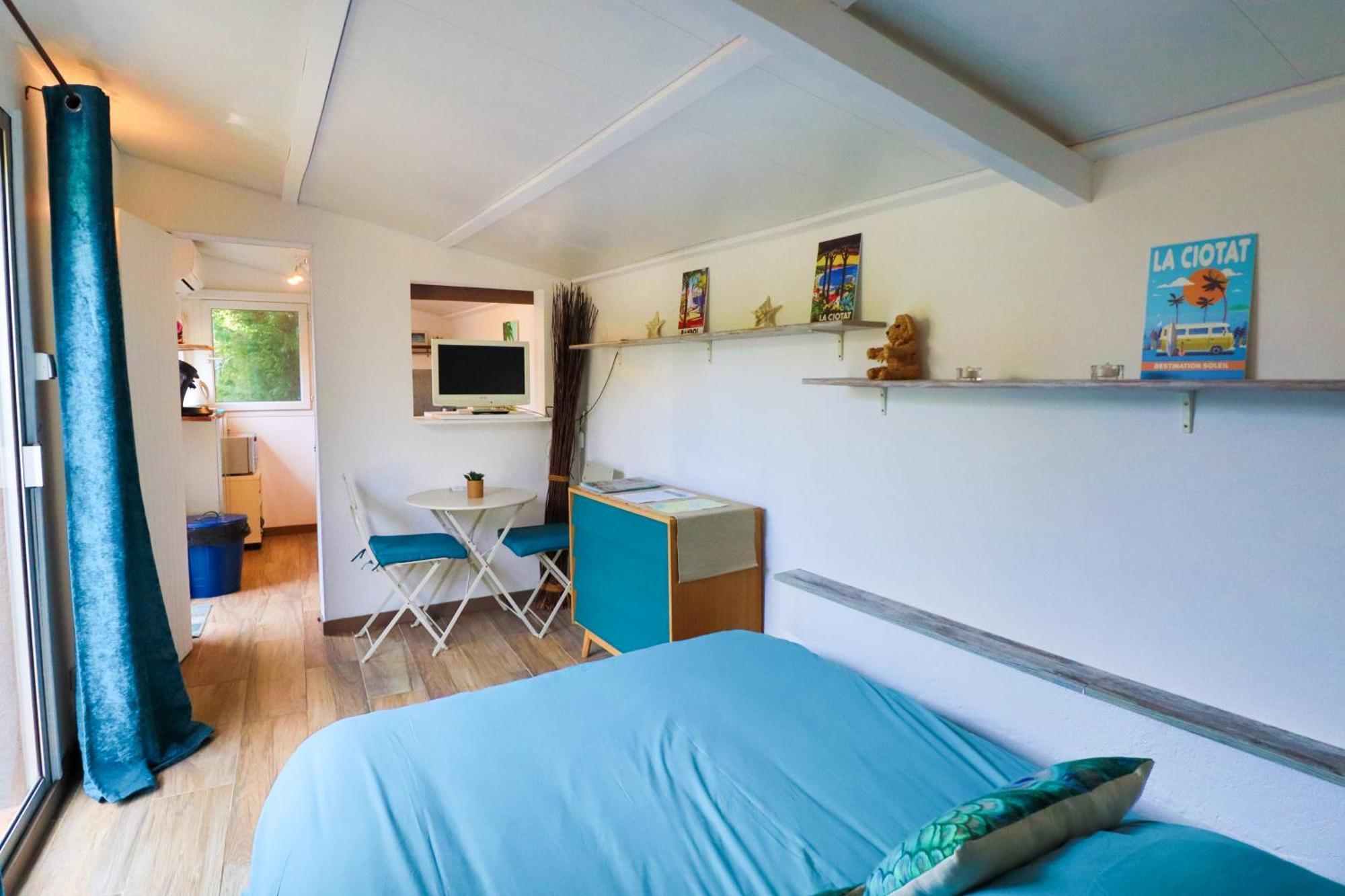 Le Mas De Bertagne Studio Kitchenette Terrasse Piscine Gemenos Bagian luar foto